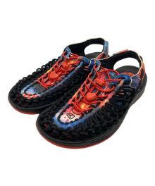 KEEN（キーン）の古着「UNEEK SNK」｜ブラック×レッド