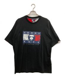 Aape BY A BATHING APE×tommy jeans（エーエイプ バイ アベイシングエイプ×トミージーンズ）の古着「コラボTシャツ」｜ブラック