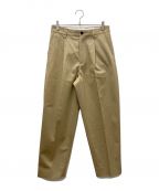 UNIVERSAL PRODUCTS.ユニバーサルプロダクツ）の古着「COTTON 1TUCK TROUSERS」｜ベージュ