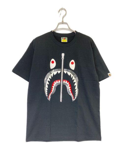 BAPE BY A BATHING APE（ベイプバイアベイシングエイプ）BAPE BY A BATHING APE (ベイプバイアベイシングエイプ) シャークTシャツ ブラック サイズ:Lの古着・服飾アイテム