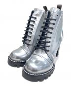 LOUIS VUITTONルイ ヴィトン）の古着「Star Trail V Spaceship Ankle Boots」｜シルバー