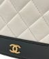 中古・古着 CHANEL (シャネル) ガブリエルドゥチェーンウォレット ホワイト×ブラック：248000円