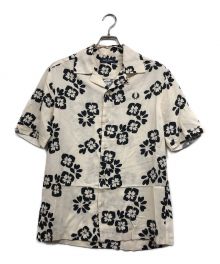 FRED PERRY（フレッドペリー）の古着「Floral Print Revere Shirt/フローラル　プリント　リビア　シャツ」｜アイボリー