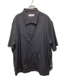 UNIVERSAL PRODUCTS.（ユニバーサルプロダクツ）の古着「NYLON SHELL S/S TRACK SHIRT」｜ブラック