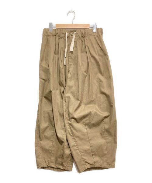 is-ness（イズネス）is-ness (イズネス) BALLOON EZ PANTS ベージュ サイズ:UNISEX ONE SIZEの古着・服飾アイテム