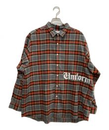 uniform experiment（ユニフォームエクスペリメント）の古着「FLANNEL CHECK GOTHIC LOGO BAGGY SHIRT/フランネルチェックシャツ/UE-232003」｜グレー×レッド