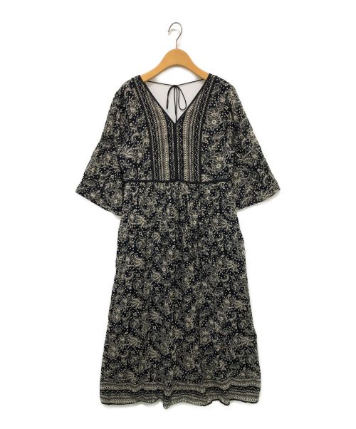 ne quittez pas（ヌキテパ）ne quittez pas (ヌキテパ) ETHNIC PRINT FLARE SLEEVE DRESS ブラック サイズ:-の古着・服飾アイテム