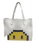 ANYA HINDMARCH（アニヤハインドマーチ）の古着「EBURY MIXI PIXEL SMILEYトートバッグ」｜ベージュ