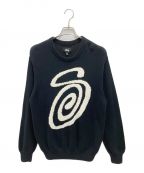 stussyステューシー）の古着「CURLY S SWEATER」｜ブラック