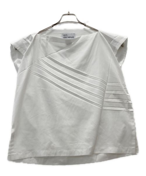 132 5. ISSEY MIYAKE（132 5. イッセイ ミヤケ）132 5. ISSEY MIYAKE (132 5. イッセイ ミヤケ) PLEATS T BASIC ホワイト サイズ:2 未使用品の古着・服飾アイテム