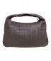 BOTTEGA VENETA (ボッテガベネタ) ワンショルダーバッグ ブラウン：118000円