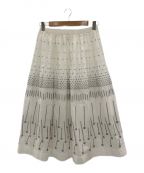 PJC KAZUKO ONISHIピージェーシーカズコオオニシ）の古着「刺繍スカート」｜ホワイト
