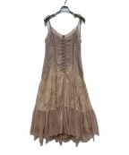 HER LIP TOハーリップトゥ）の古着「Lace-Trimmed Satin Cami Dress」｜ベージュ