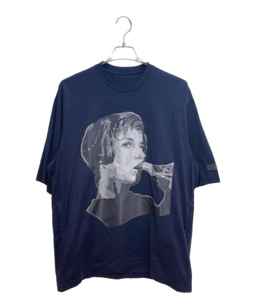 UNDERCOVER（アンダーカバー）UNDERCOVER (アンダーカバー) Cindy Sherman (シンディー・シャーマン) 刺繍BIG Tシャツ ネイビー サイズ:2の古着・服飾アイテム