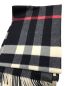 中古・古着 BURBERRY (バーバリー) カシミヤチェックマフラー ネイビー×ホワイト：20000円