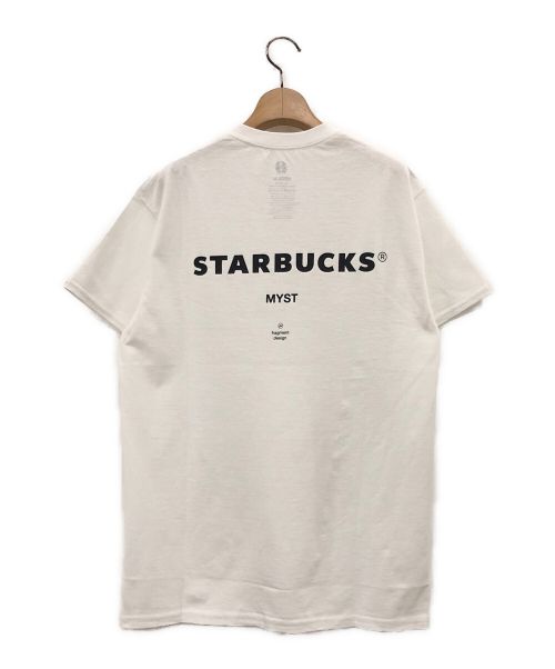 FRAGMENT DESIGN（フラグメントデザイン）FRAGMENT DESIGN (フラグメントデザイン) STARBUCKS COFFEE (スターバックスコーヒー) MYST TEE ホワイト サイズ:MEDIUMの古着・服飾アイテム