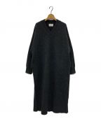 CLANEクラネ）の古着「V NECK LOOSE KNIT ONEPIECE」｜グレー