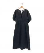 ANOGHアノフ）の古着「QUILTING JQD VNECK DRESS」｜ブラック