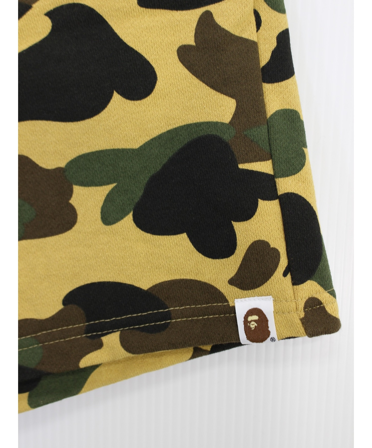 中古・古着通販】A BATHING APE (アベイシングエイプ) 1stカモシャークハーフパンツ イエロー サイズ:L｜ブランド・古着通販  トレファク公式【TREFAC FASHION】