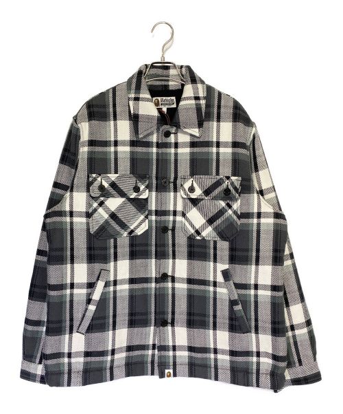 A BATHING APE（アベイシングエイプ）A BATHING APE (アベイシングエイプ) BAPE CHECK CPO JACKET グレー×ホワイト サイズ:XL 未使用品の古着・服飾アイテム