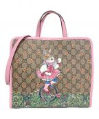 GUCCI×ヒグチユウコグッチ×ヒグチユウコ）の古着「×ヒグチユウコ ラビットプリント GGスプリームハンドバッグ」｜ベージュ×ピンク