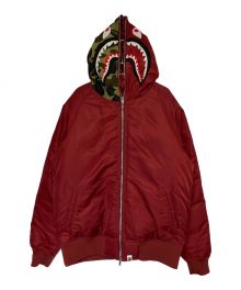 A BATHING APE（アベイシングエイプ）の古着「SHARK DOWN（シャークダウン）」｜バーガンディー