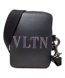 VALENTINO（ヴァレンティノ）の古着「Neon Logo Shoulder Bag（ネオンロゴショルダーバッグ）」｜ブラック