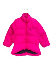 BALENCIAGA（バレンシアガ）の古着「C-Shape Puffer Jacket」｜ピンク