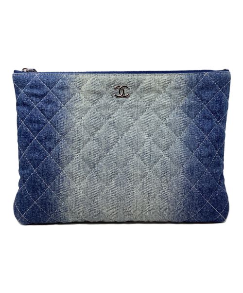 CHANEL（シャネル）CHANEL (シャネル) Denim Clutch Bag（デニムクラッチバッグ） ブルーの古着・服飾アイテム