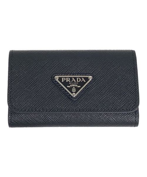 PRADA（プラダ）PRADA (プラダ) SAFFIANO LEATHER KEY CASE(サフィアーノレザーキーケース) ブラックの古着・服飾アイテム