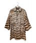 GUCCI（グッチ）の古着「Zebra Pattern Stencil Collar Coat(ゼブラ柄ステンカラーコート)」｜ホワイト×ブラウン