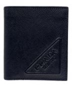 PRADAプラダ）の古着「Leather Bi-Fold Wallet」｜ブラック