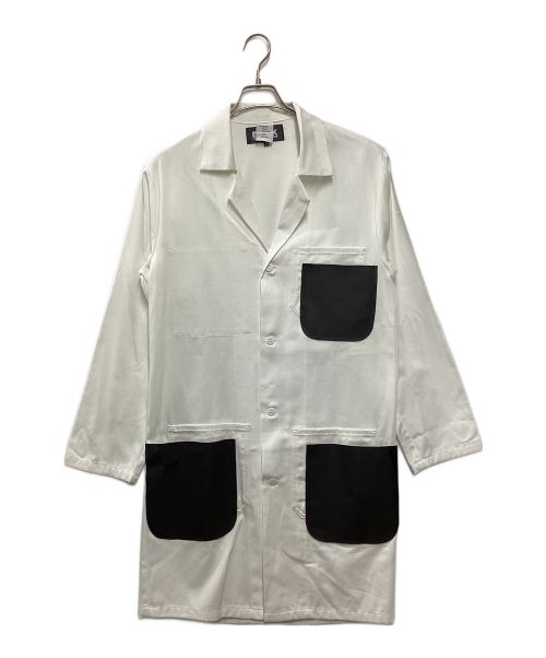 BLACK COMME des GARCONS（ブラック コムデギャルソン）BLACK COMME des GARCONS (ブラック コムデギャルソン) リビルド樹脂ポケットコットンツイルエンジニアコート ホワイト サイズ:Sの古着・服飾アイテム