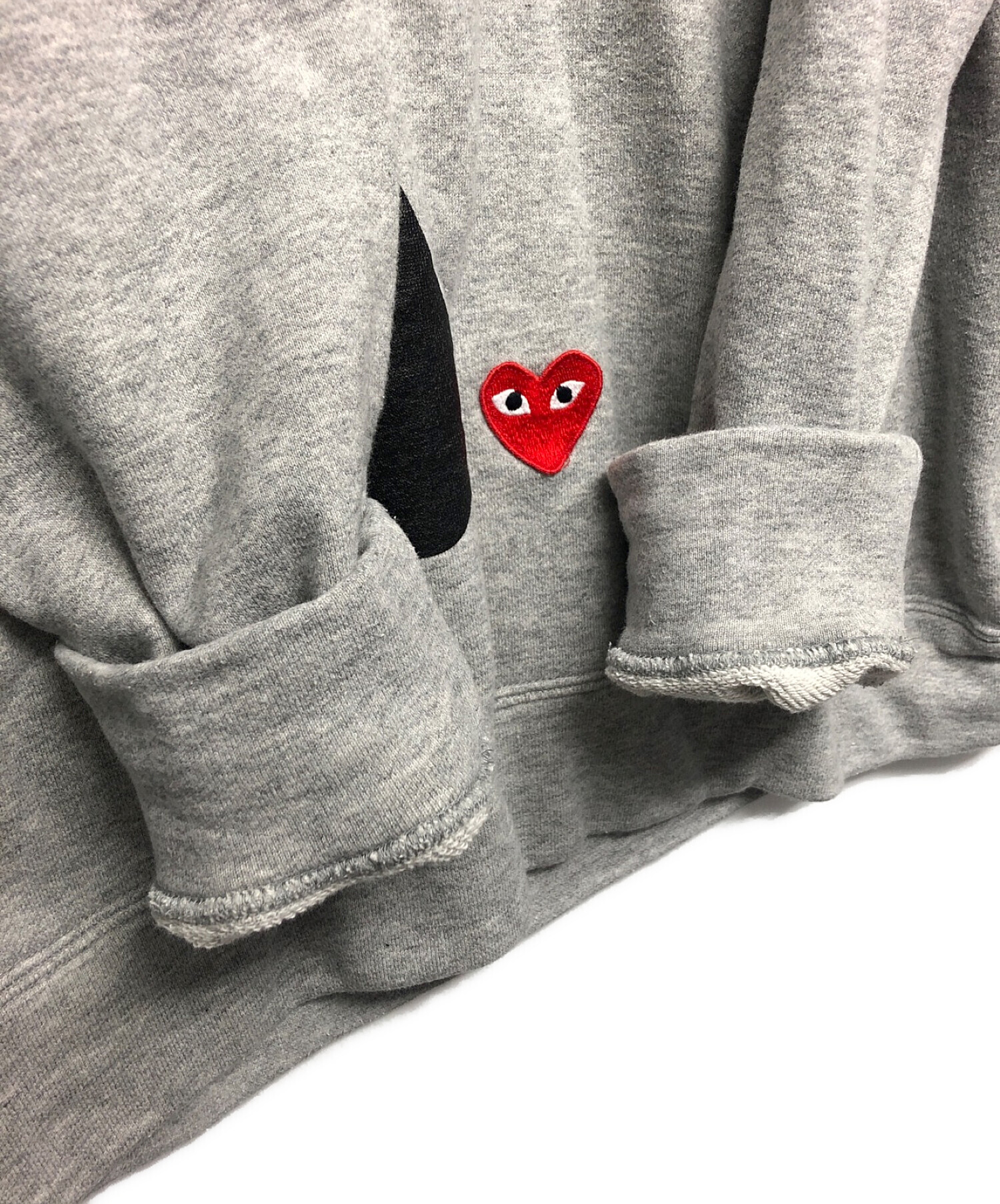 NIKE (ナイキ) PLAY COMME des GARCONS (プレイ コムデギャルソン) プルオーバーパーカー グレー サイズ:XL