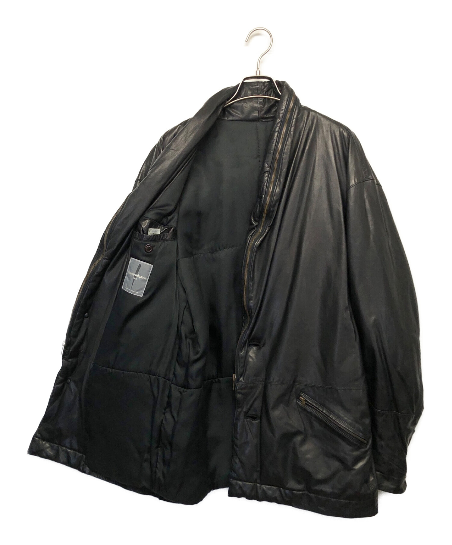 ISSEY MIYAKE (イッセイミヤケ) レザージャケット ブラック サイズ:M