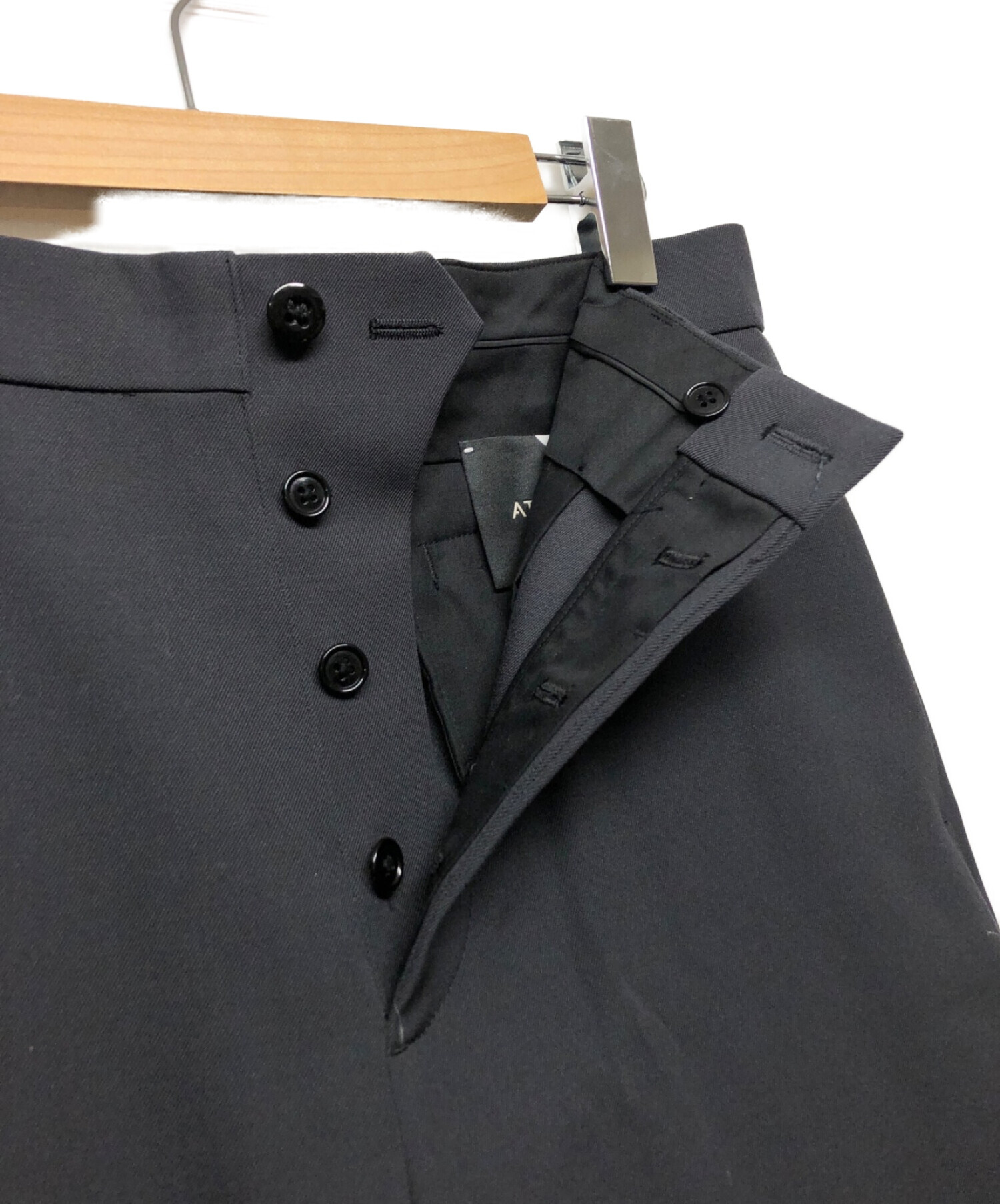 中古・古着通販】ATON (エイトン) BACK SATIN BASIC PANTS チャコールグレー サイズ:04｜ブランド・古着通販  トレファク公式【TREFAC FASHION】スマホサイト