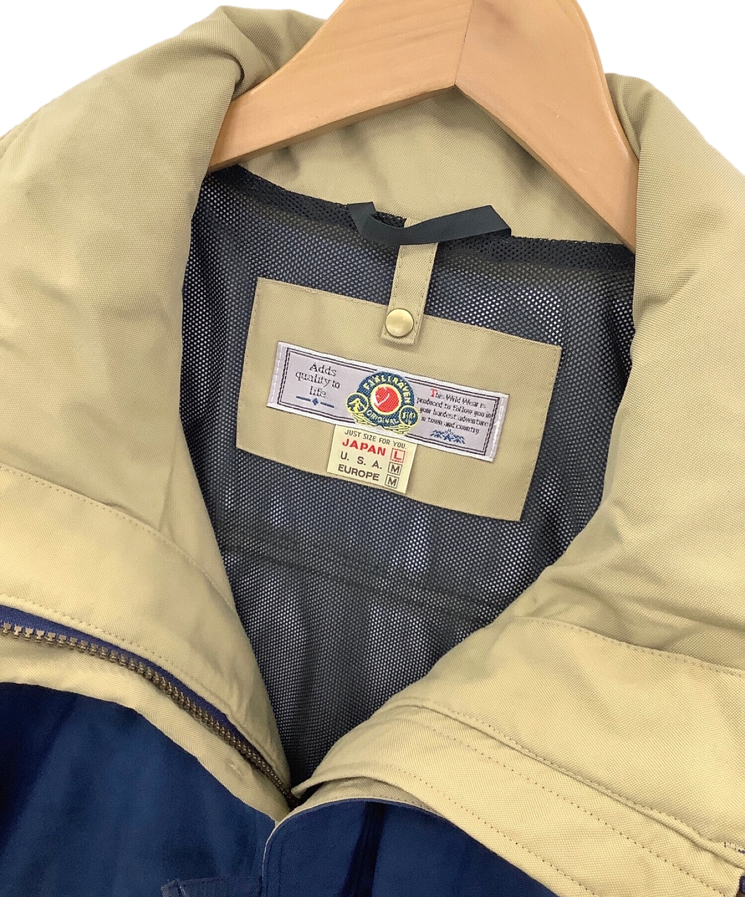 正規品 フェールラーベンFJALLRAVENマウンテンパーカーベージュ