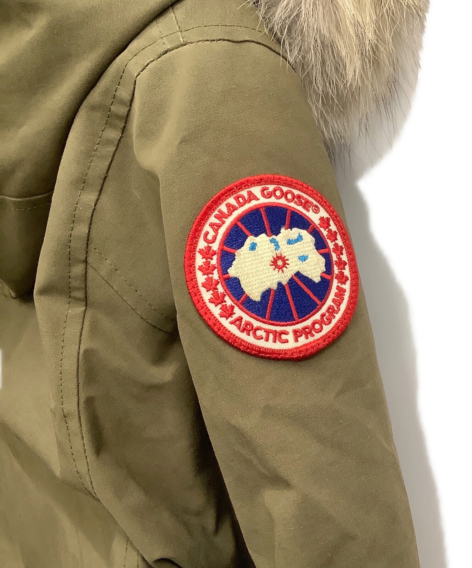 中古・古着通販】CANADA GOOSE (カナダグース) ラブラドールショートボンバーダウンジャケット カーキ×ブラック  サイズ:M｜ブランド・古着通販 トレファク公式【TREFAC FASHION】スマホサイト