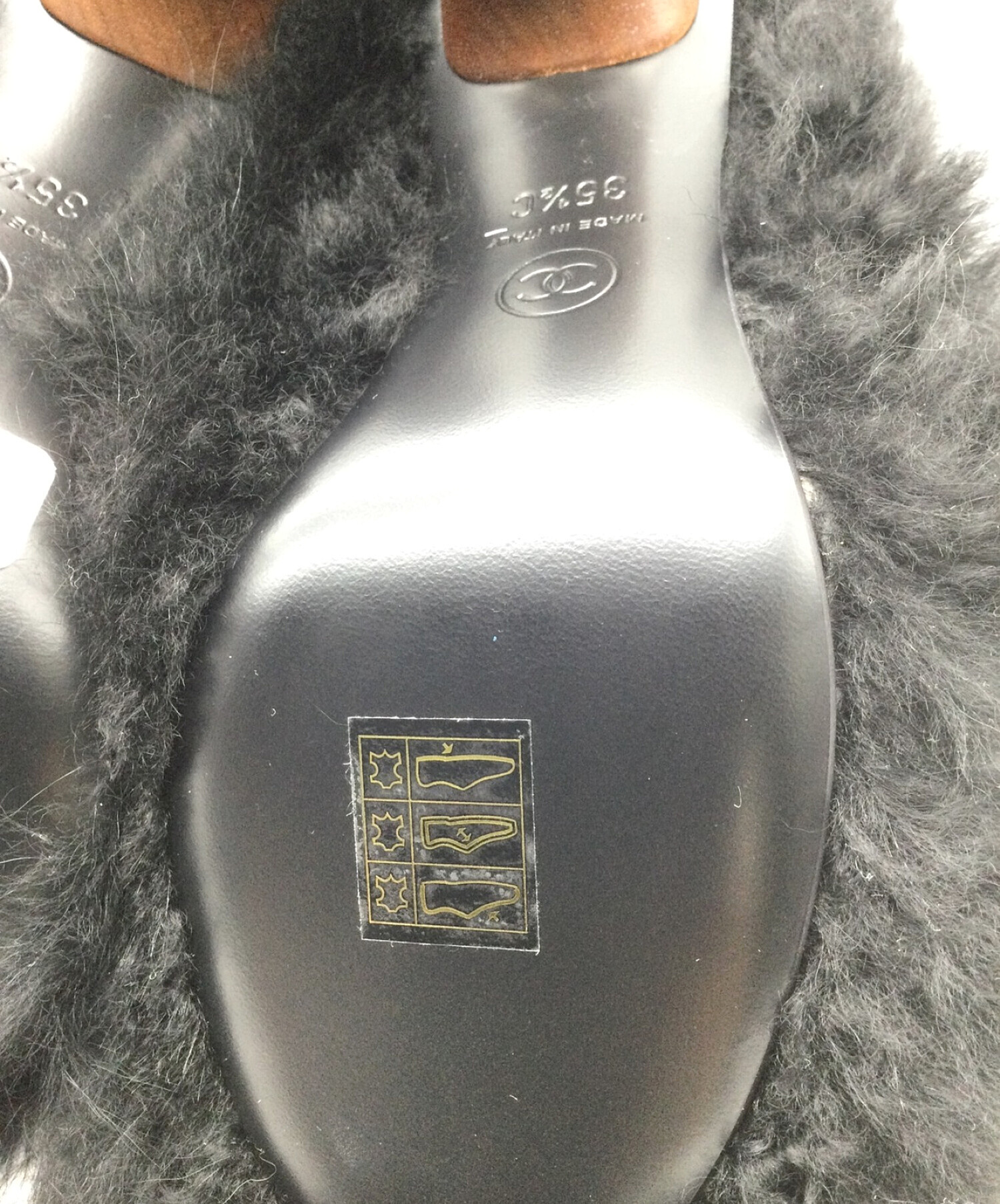 中古・古着通販】CHANEL (シャネル) ファーショートブーツ ブラック