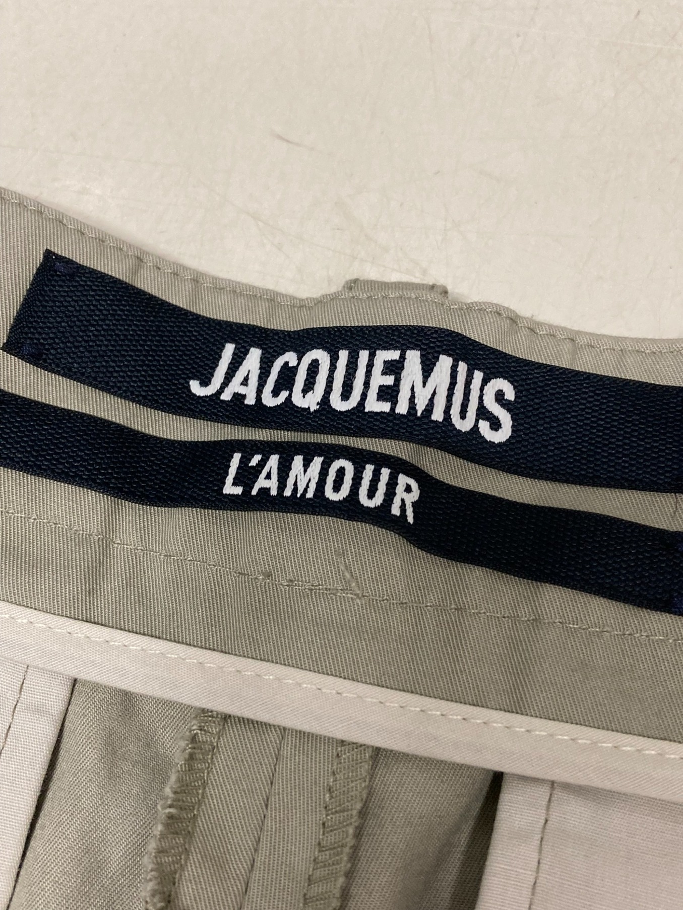 jacquemus (ジャックムス) コットンワイドタックパンツ カーキ サイズ:46