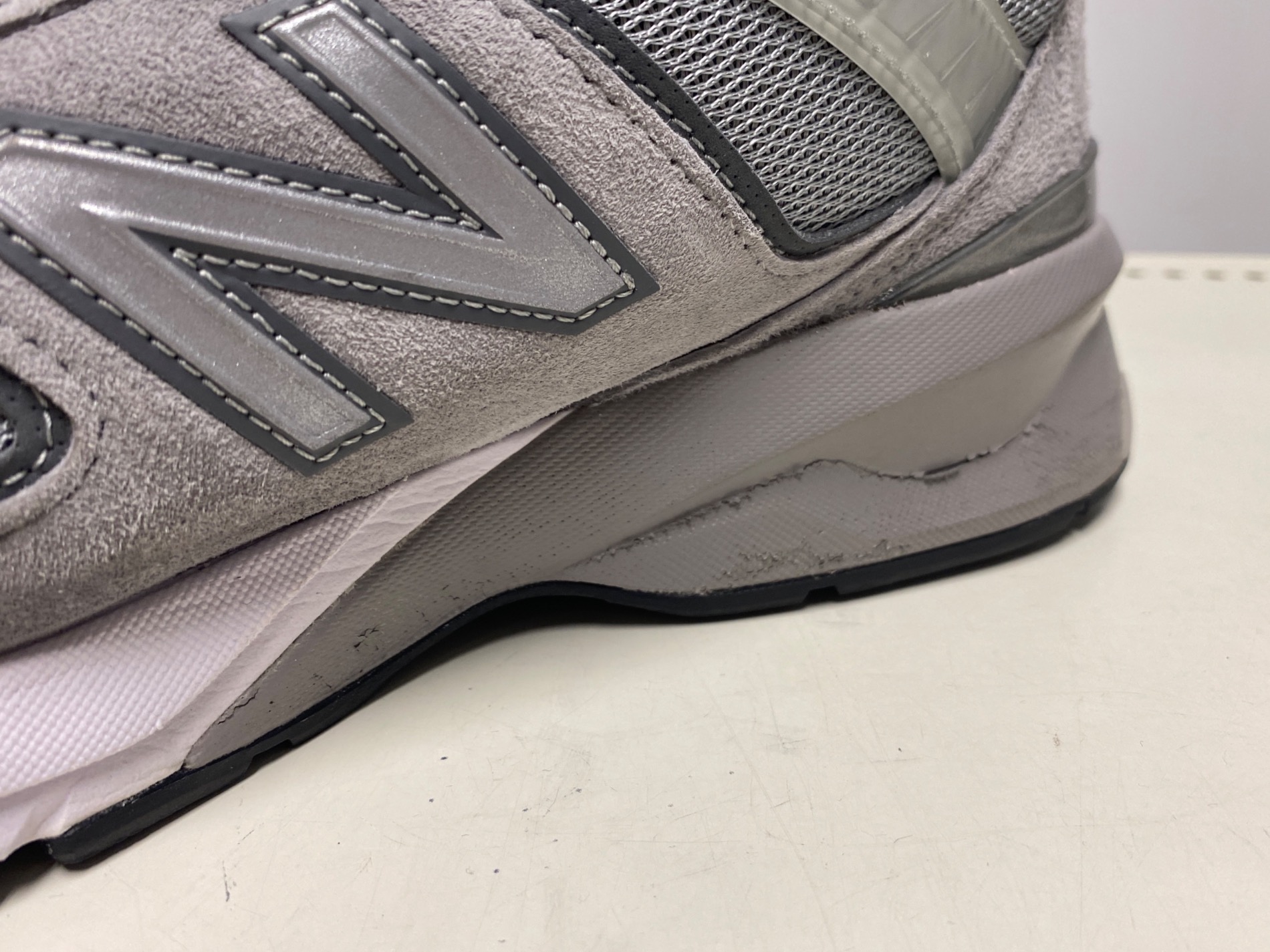 NEW BALANCE (ニューバランス) 990 V5 / ローカットスニーカー グレー サイズ:US9