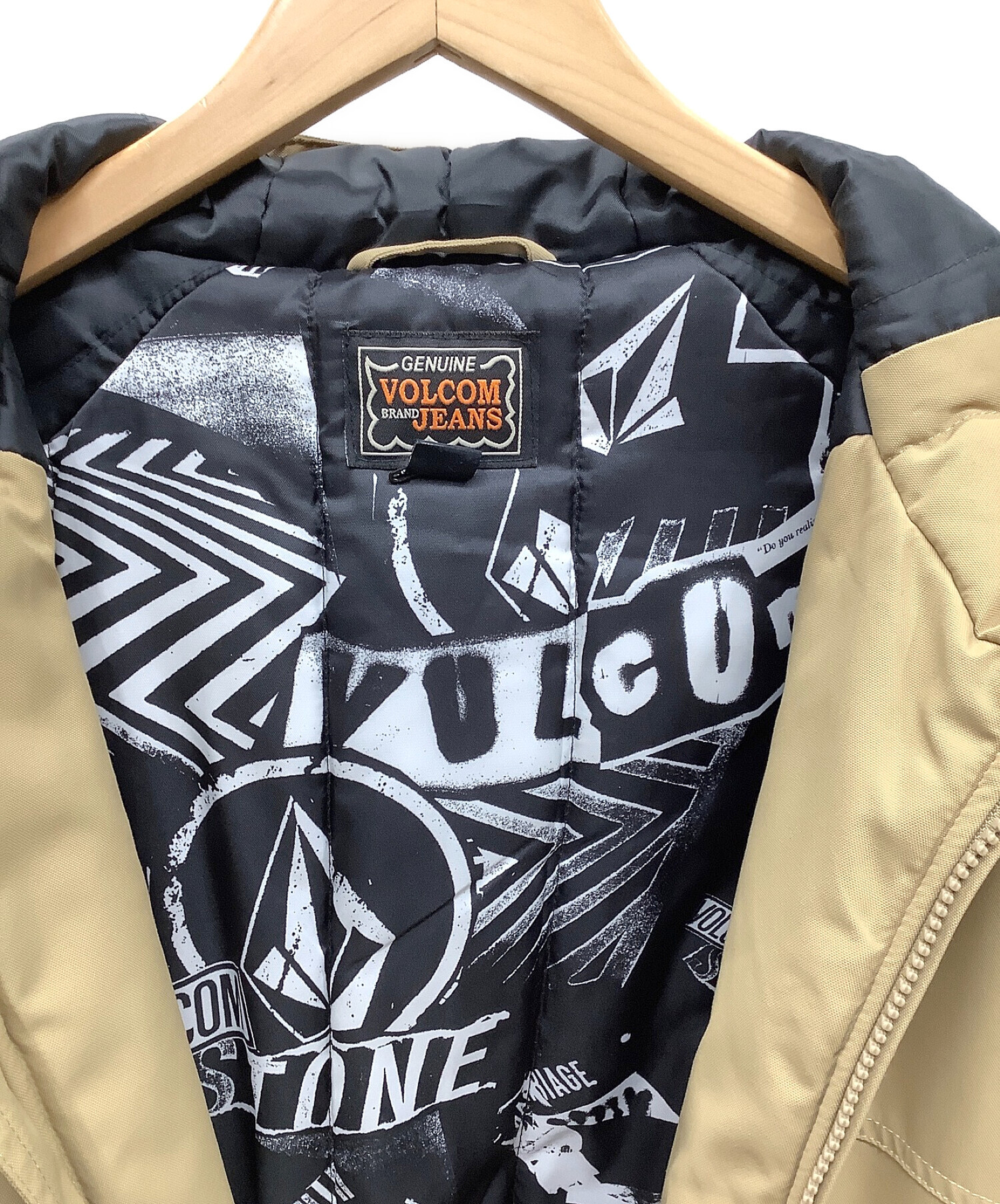 中古・古着通販】VOLCOM (ボルコム) 中綿ジャケット カーキ サイズ:Ｍ