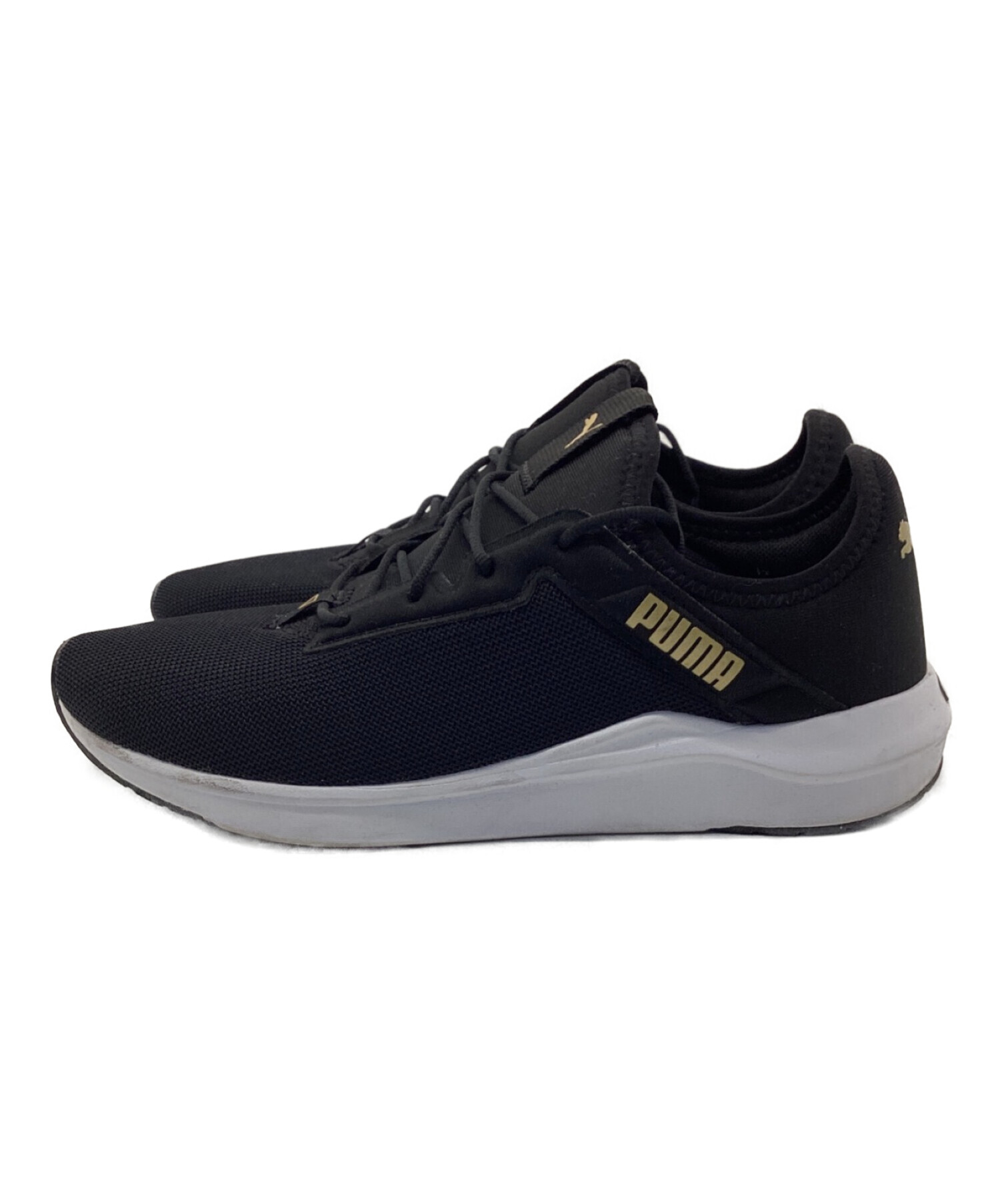 PUMA (プーマ) ランニングシューズ ブラック×ゴールド サイズ:24.5