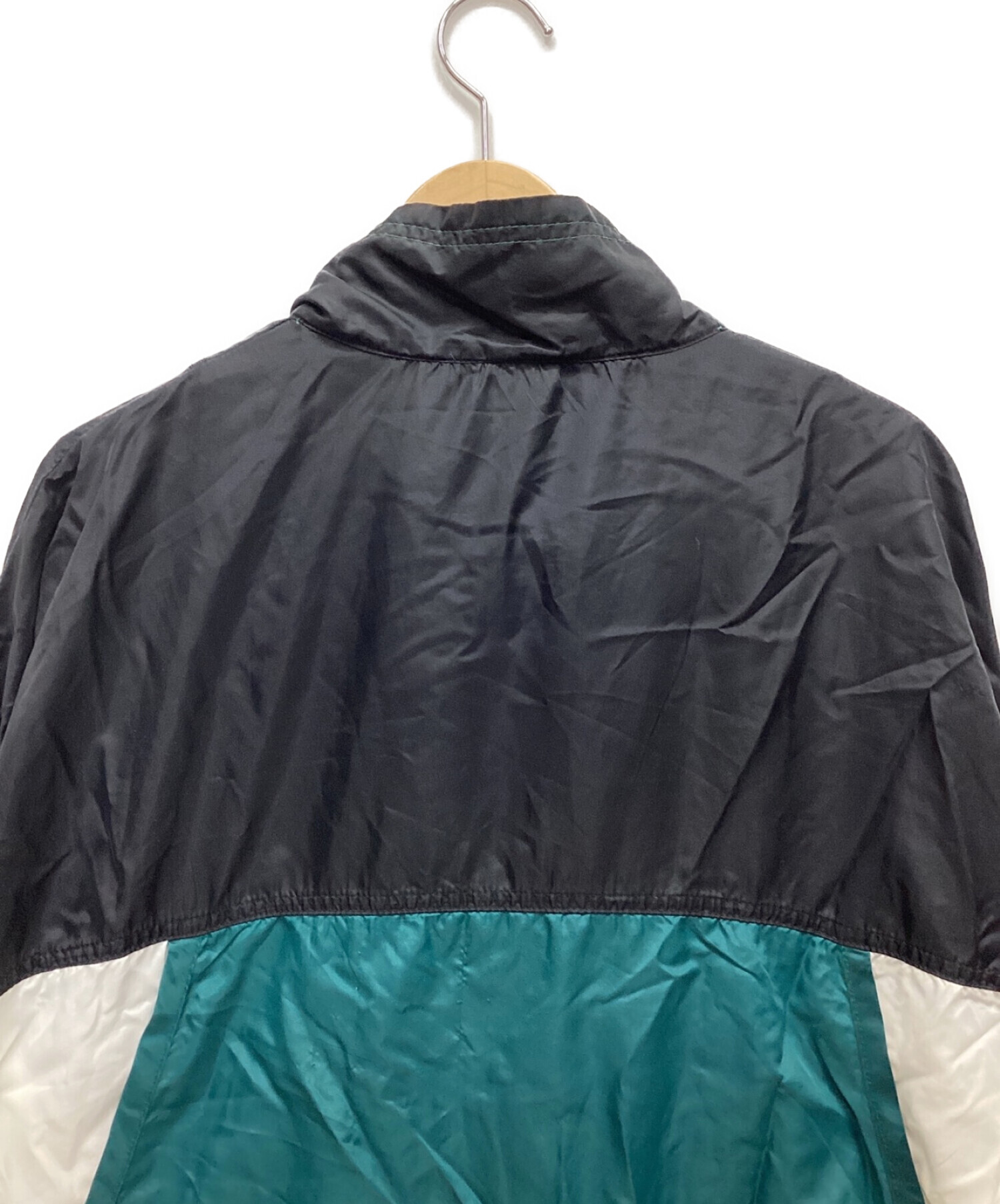 NIKE (ナイキ) ナイロンジャケット ブラック×グリーン サイズ:XL