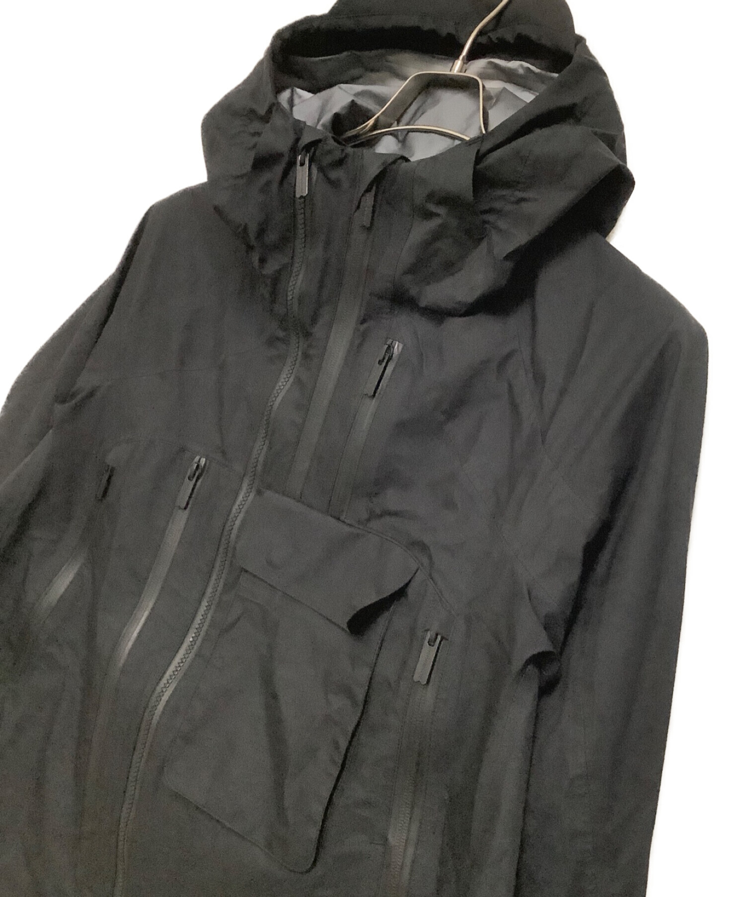 中古・古着通販】WHITE MOUNTAINEERING (ホワイトマウンテ二アニング) マウンテンパーカー ブラック サイズ:1｜ブランド・古着通販  トレファク公式【TREFAC FASHION】スマホサイト