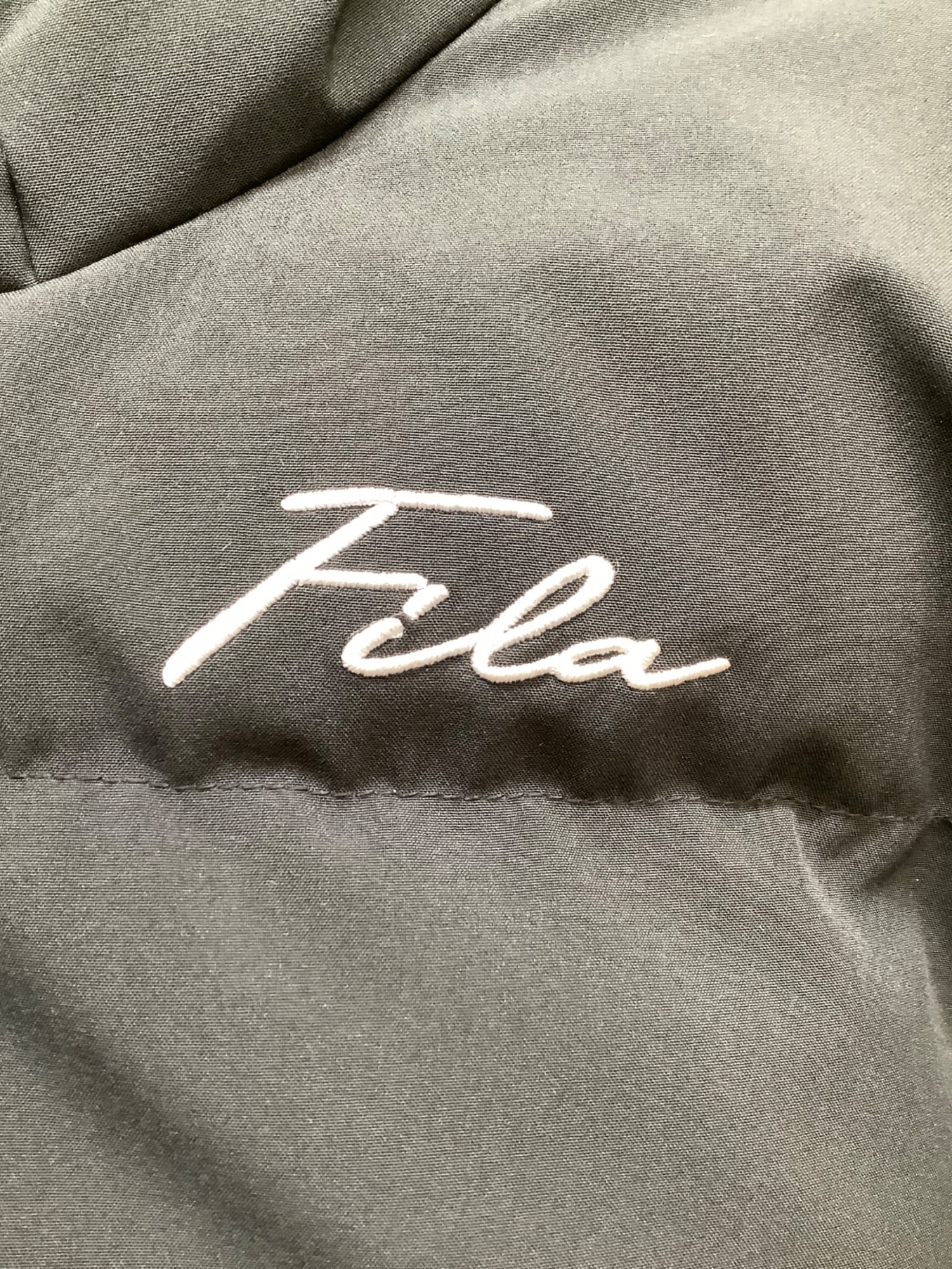 中古・古着通販】FILA (フィラ) ダウンジャケット ブラック サイズ:LL