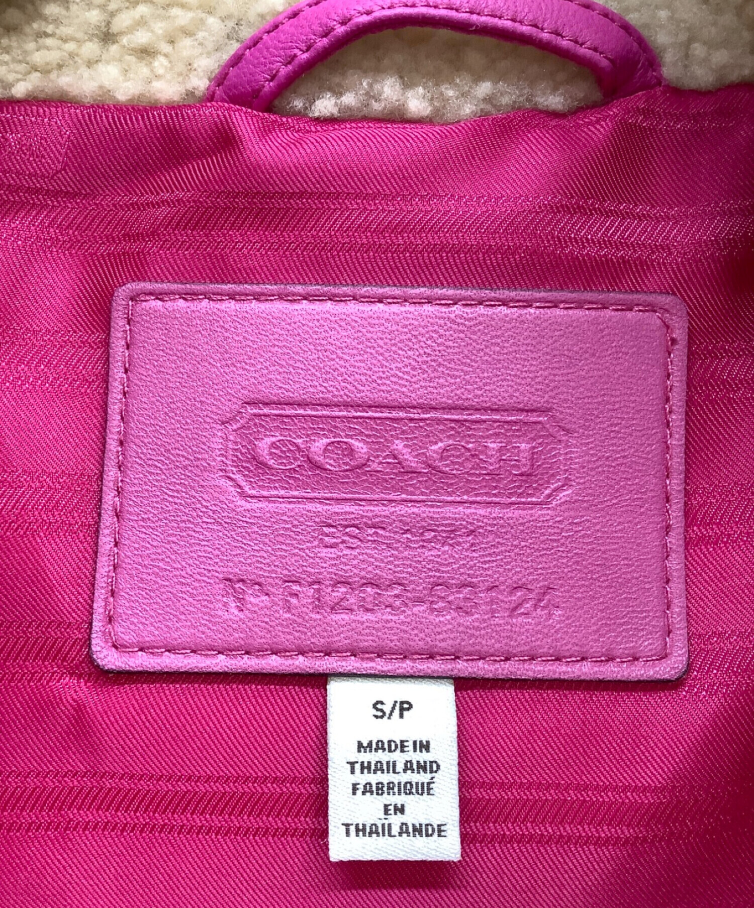 中古・古着通販】COACH (コーチ) ダウンジャケット ショッキング