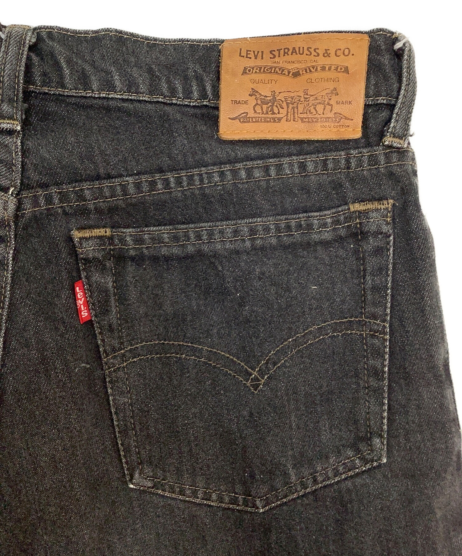 中古・古着通販】LEVI'S (リーバイス) デニムパンツ ブラック サイズ