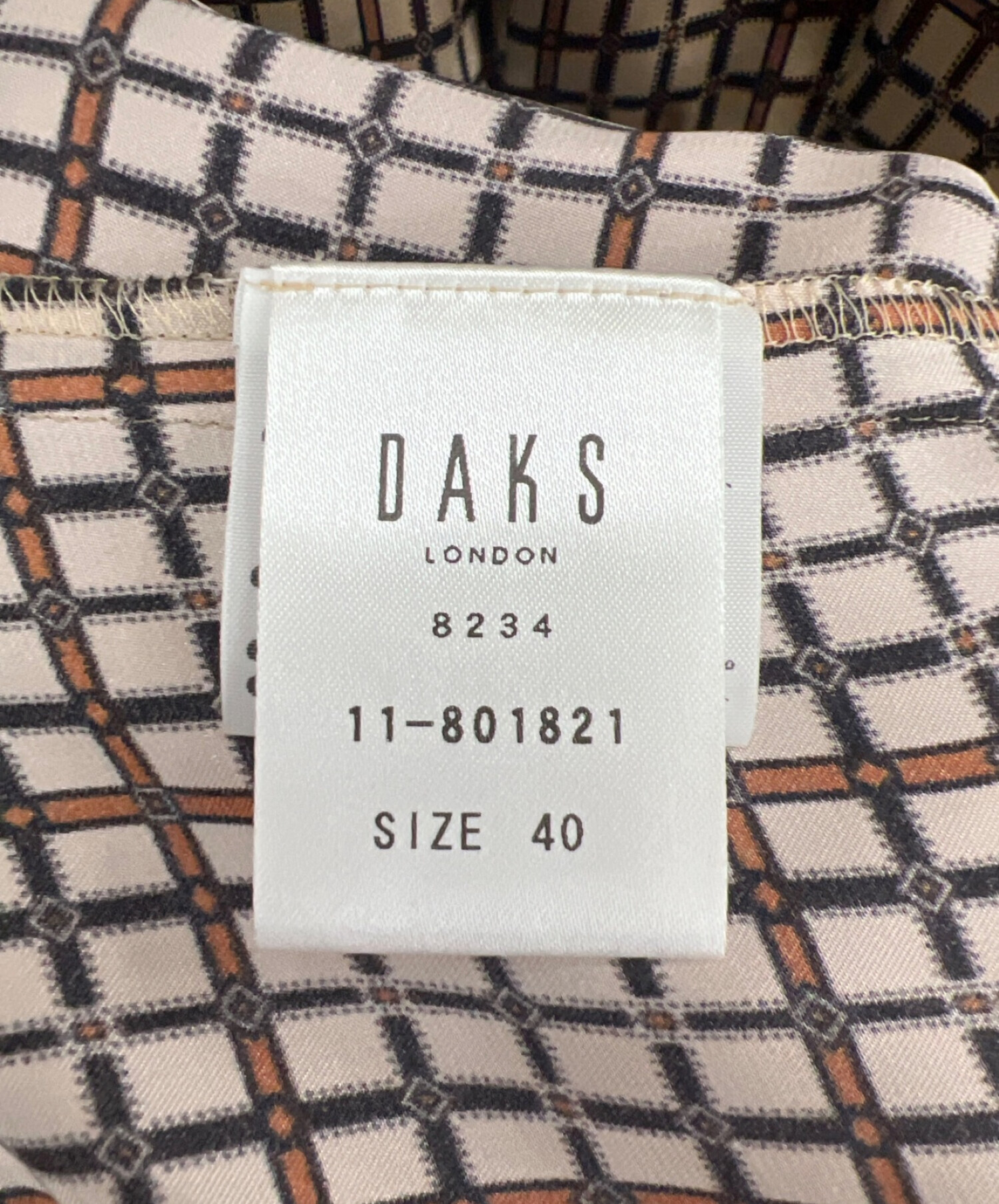 DAKS (ダックス) ワンピース ベージュ サイズ:40