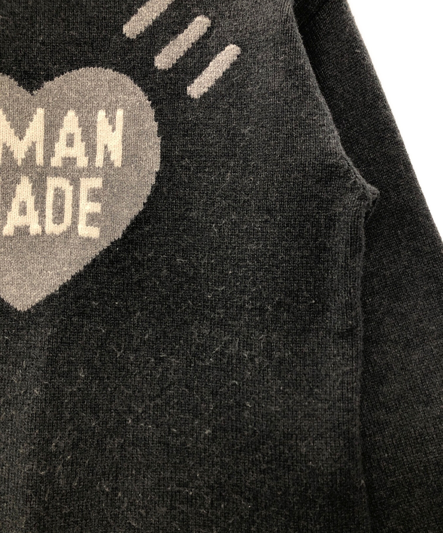メンズHuman Made Heart Knit Sweater  Lサイズ